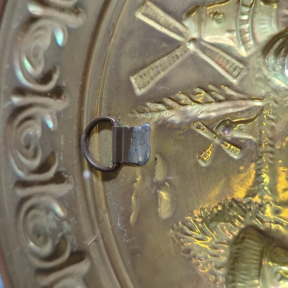 Vintage Old World BRASS DUTCH Wall Hanging Plate 12" Antique Look 1950's - Picture 4 of 7